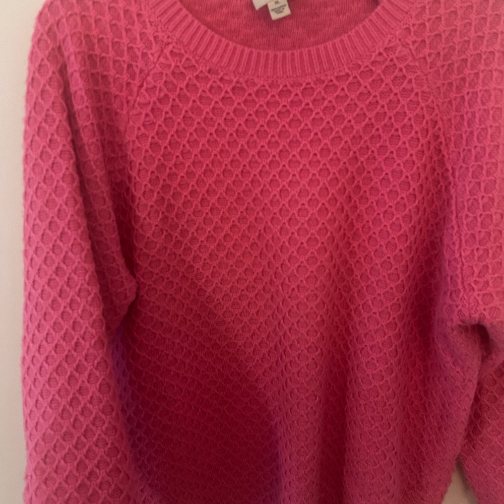Pink Sweater - Picture 2 of 3